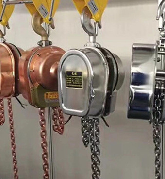 不銹鋼電動葫蘆摩擦產生粉塵顆粒的問題該怎么解決