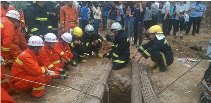 陜西墜井男童救援現象